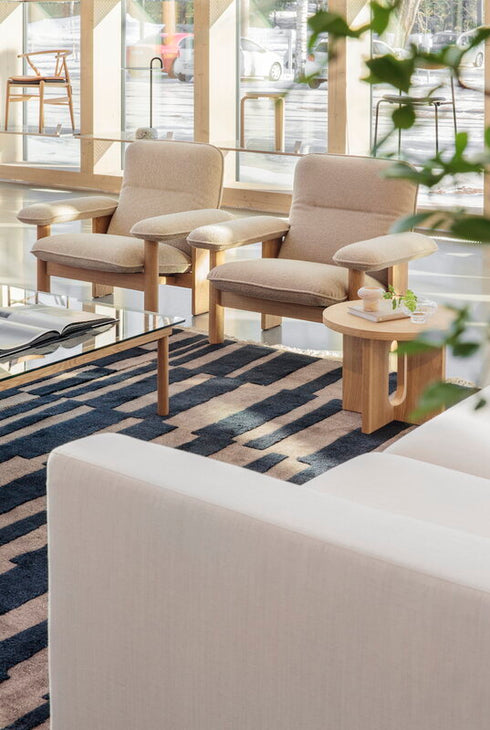 Brasilia Lounge Chair / Oak